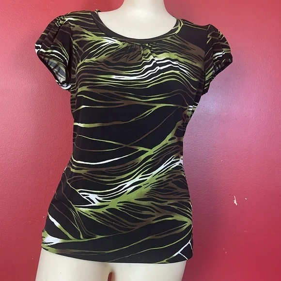 3 like new Worthington stretch tops - Picture 7 of 16